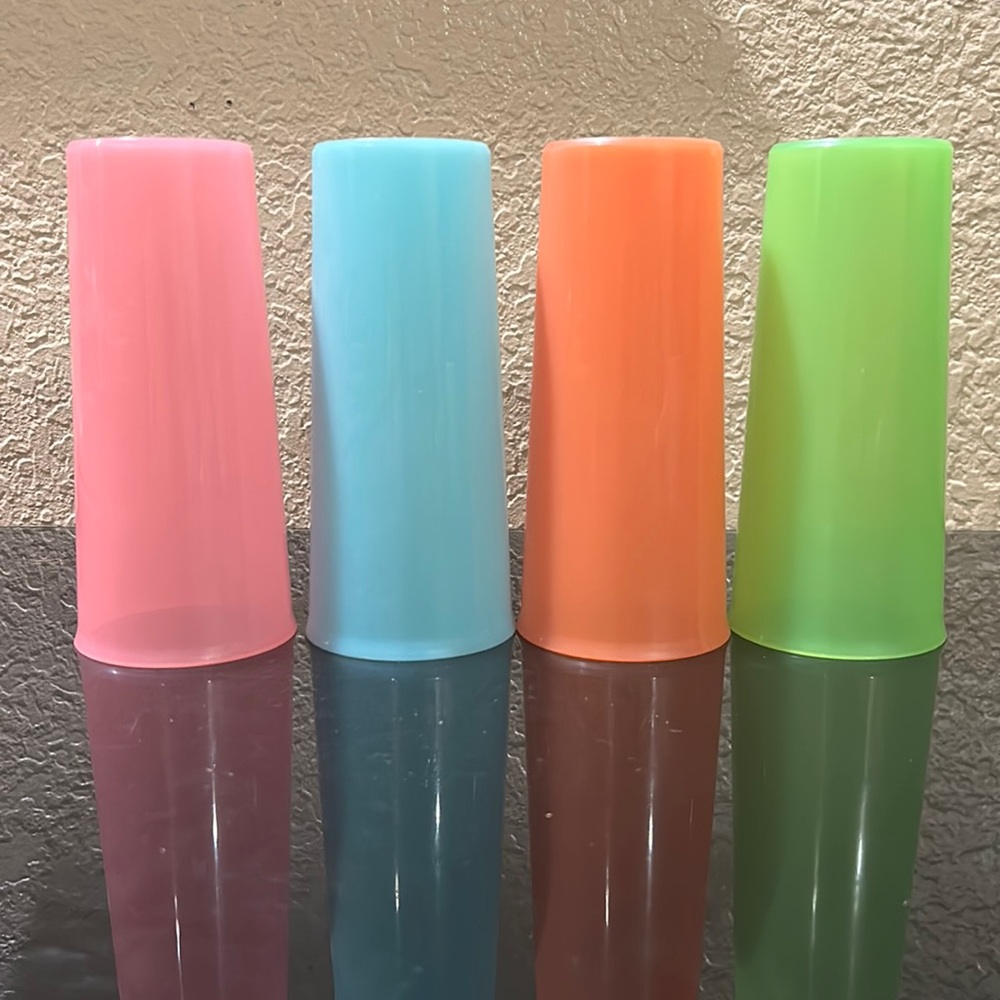6.5 “ Tupperware rainbow stackable tumbler cups 5107D-6 16oz
